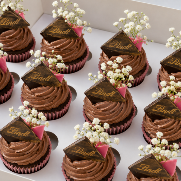 Themed Luxury Cupcakes